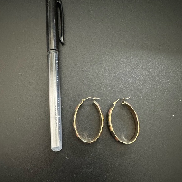 Elegant Multicolor Hoop Earrings - 14k Gold - Picture 4 of 5